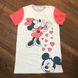 NWT Minnie Perfume T-shirt Dress by Cakeworthy